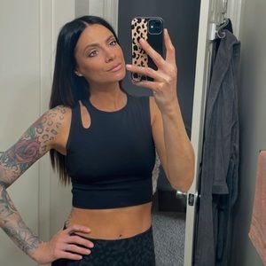 lululemon Everlux Cropped Tank/Sports Bra